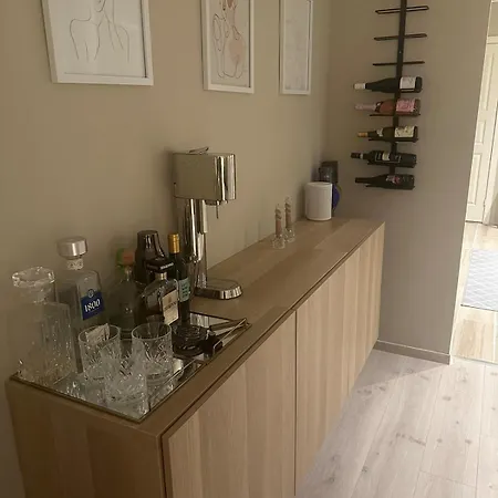 Apartment Cozy Modern With Stunning Views & Location Bergen