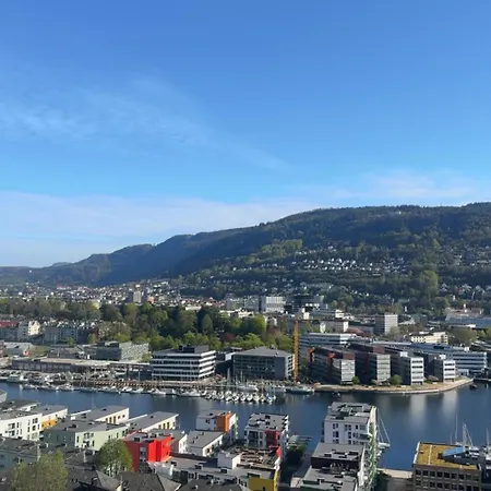 Διαμέρισμα Cozy Modern With Stunning Views & Location *