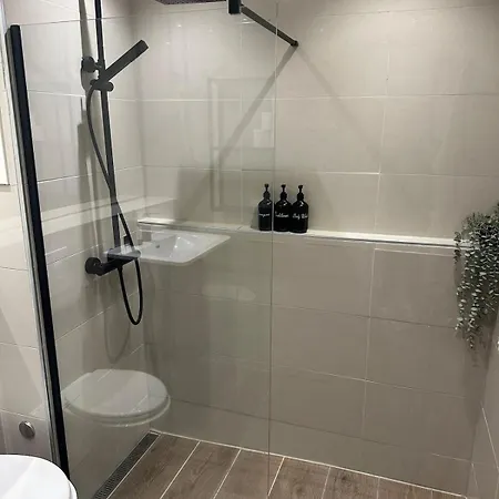 Cozy Modern With Stunning Views & Location Берген