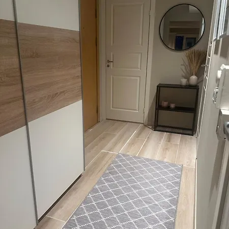 Cozy Modern With Stunning Views & Location Διαμέρισμα